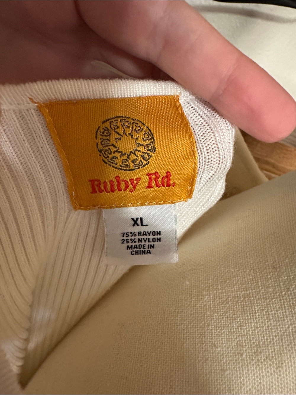 Ruby Rd Women XL Embellished White Sleeveless Knit Top Teal & Yellow Beading - Picture 8 of 8